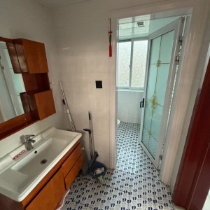 水缘金座三室精装修