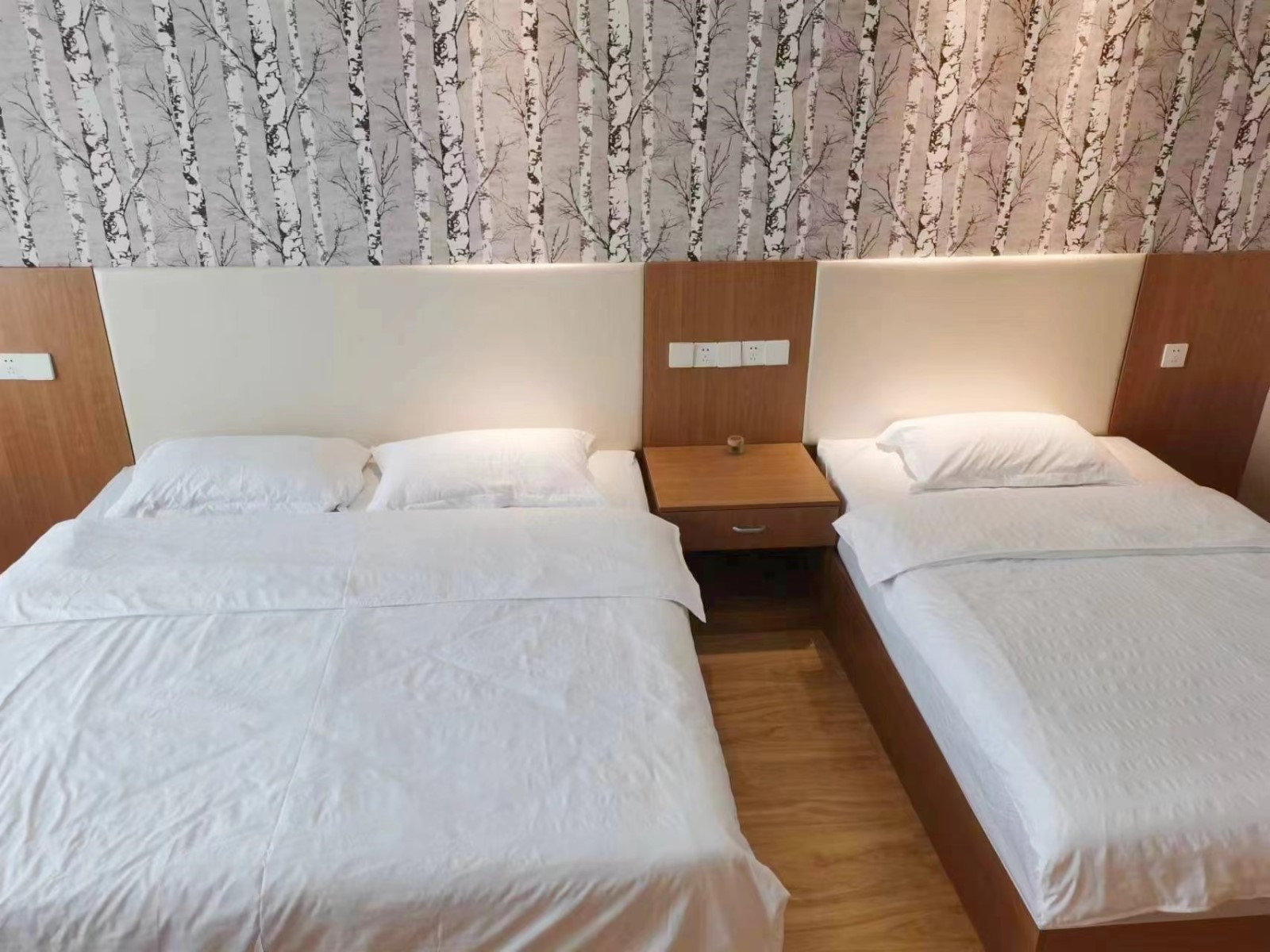 金猴西海名居精装修南向一室出售