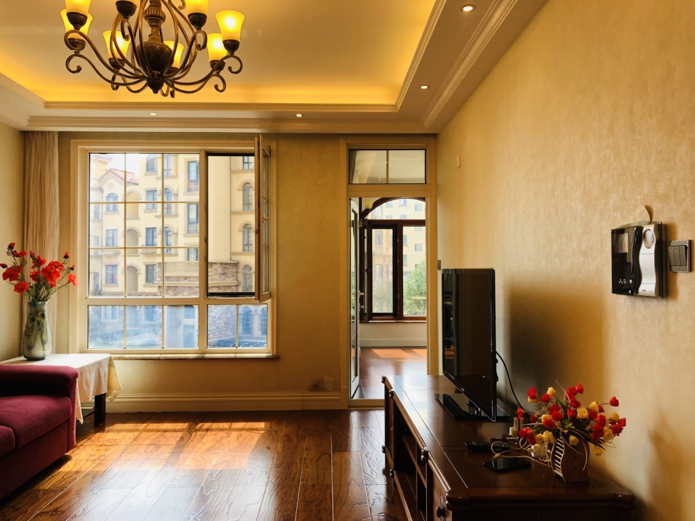 合庆香庭海 电梯洋房 91.4平两室两厅一卫 精装修169万