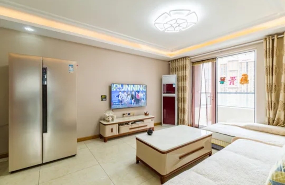 环翠威海湾九里 电梯好楼层 三室两厅一卫精装 118平169.8万