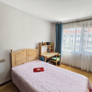 名流花园住人5楼出售