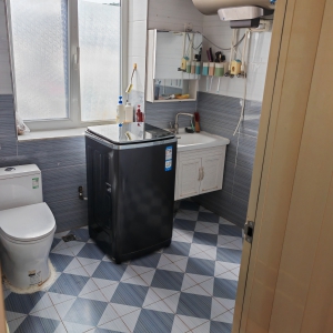 鲸园实验双学区住人五楼精装拎包入住