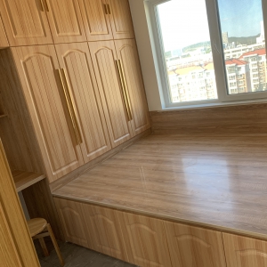 学府水岸 精装修三室 带车位带储藏室