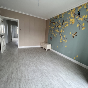 高区一小山大附中学区房四室两厅复式带大露台没有坡度